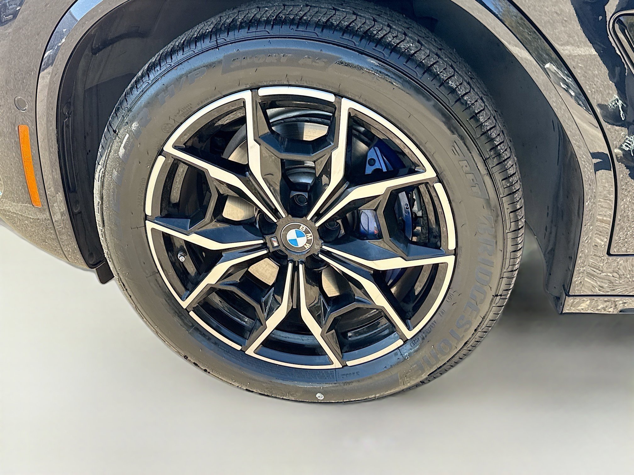 Used 2024 BMW X4 M40i w/ Premium Package image 42