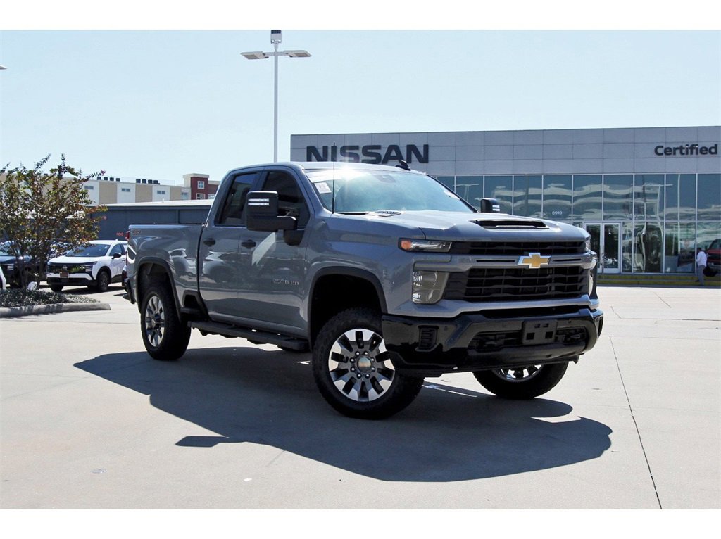 Used 2025 Chevrolet Silverado 2500 Custom w/ Custom Value Package