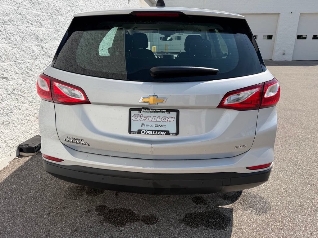 Used 2020 Chevrolet Equinox LS AWD/4WD image 4