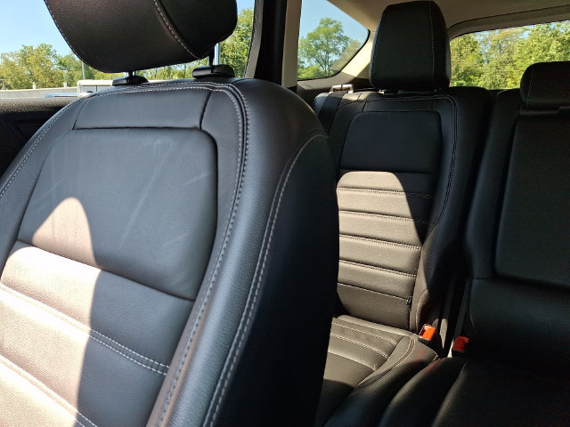Used 2019 Ford Escape Titanium AWD/4WD image 23