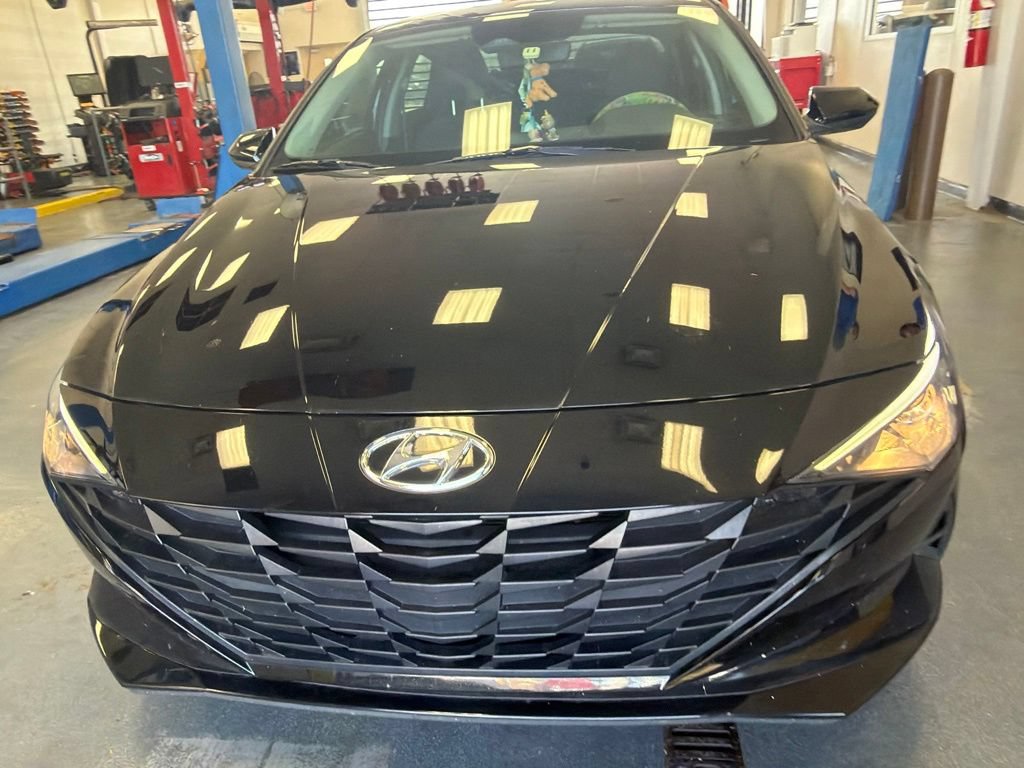 Used 2023 Hyundai Elantra SEL FWD image 5