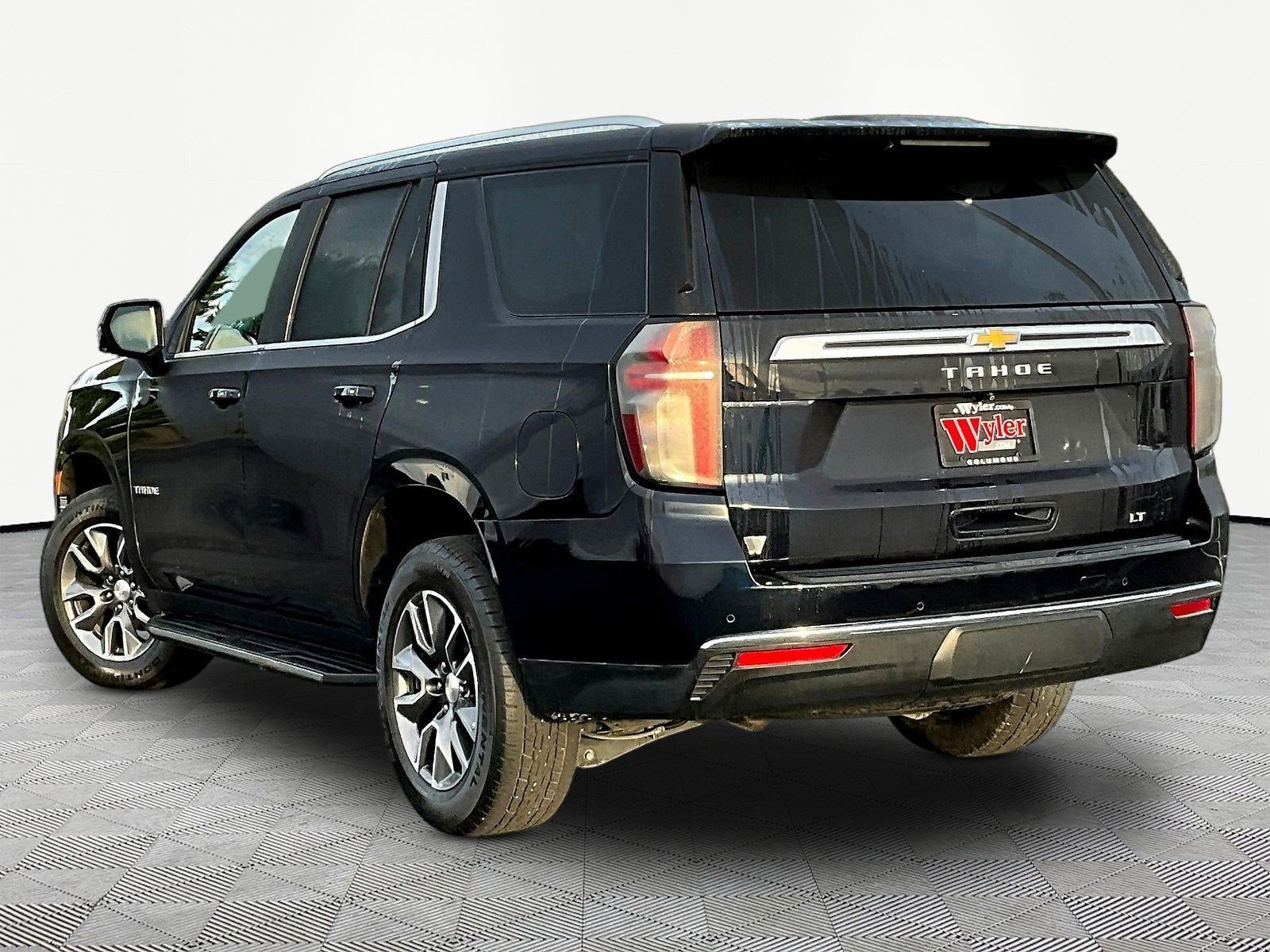 Used 2023 Chevrolet Tahoe LT w/ LT Signature Plus Package AWD/4WD image 4