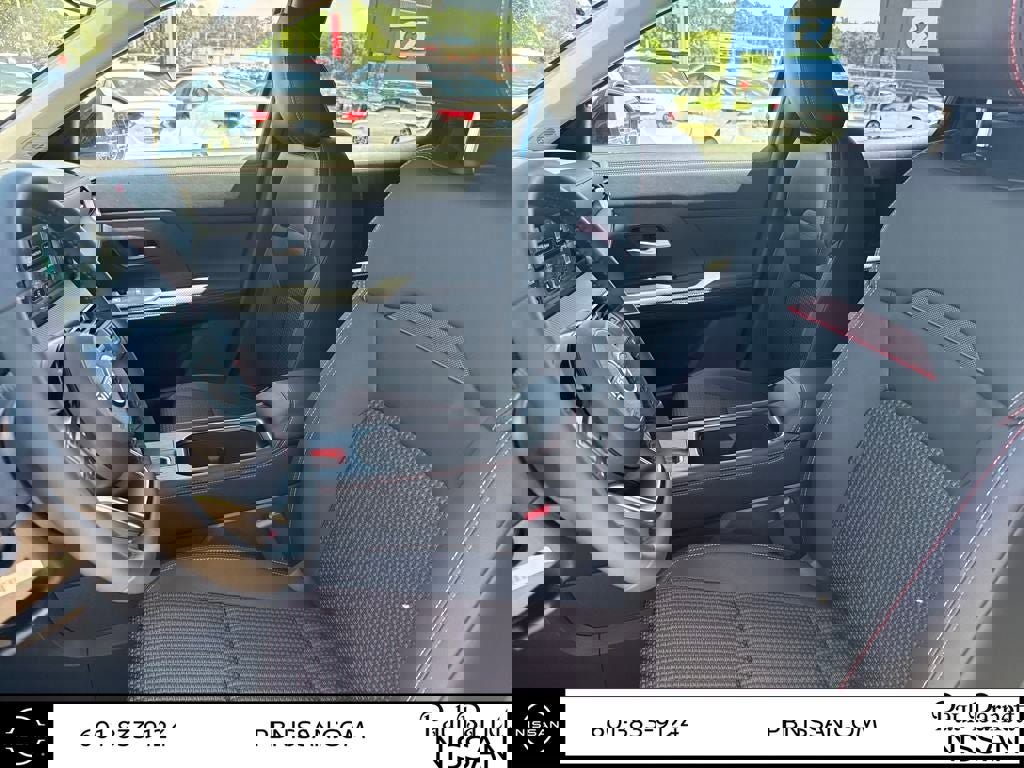 New 2025 Nissan Kicks SR image 19