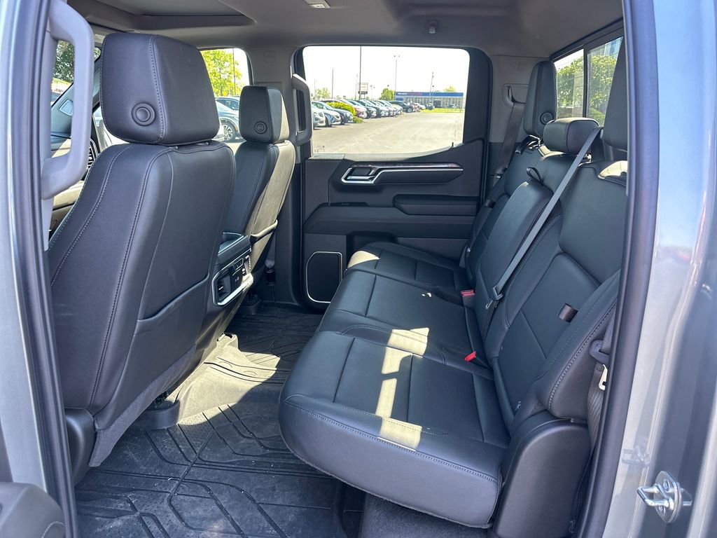 Used 2025 Chevrolet Silverado 1500 LTZ w/ LTZ Premium Package AWD/4WD image 13