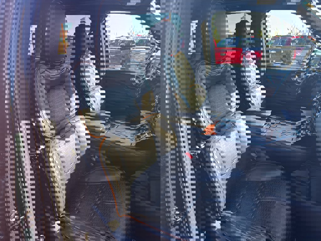 Used 2024 Lincoln Navigator L Black Label image 32