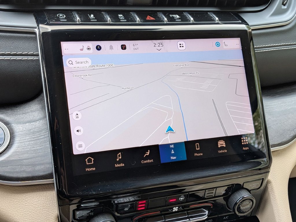 Certified 2022 Jeep Grand Cherokee Limited AWD/4WD image 19