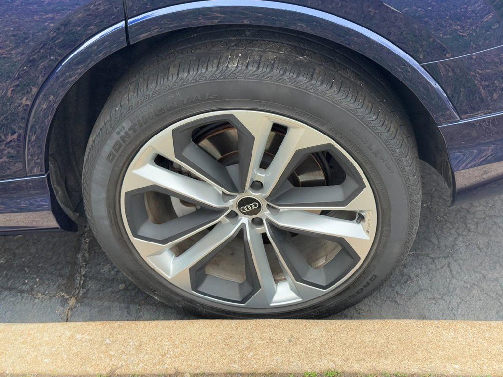 Used 2021 Audi Q7 3.0T Premium Plus image 5