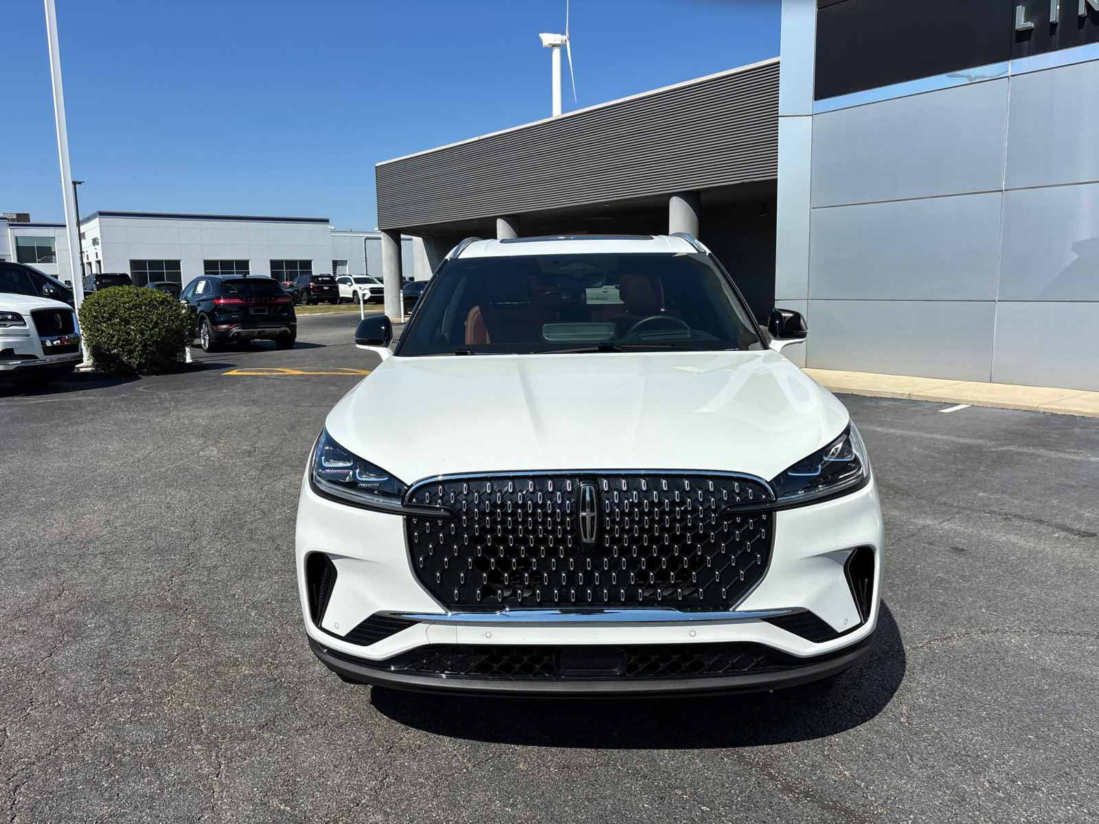 New 2025 Lincoln Aviator Reserve w/ Equipment Group 201A image 2