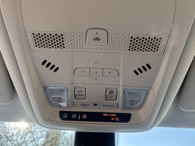 Used 2023 Cadillac XT6 Premium Luxury w/ Technology Package FWD image 22