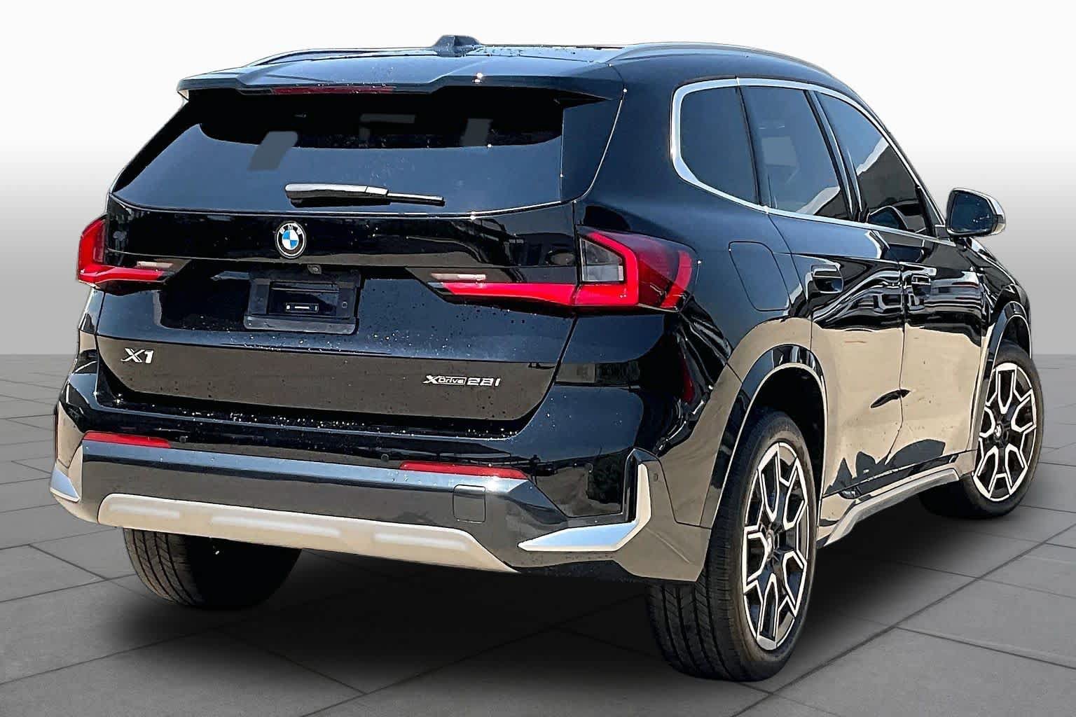 Used 2024 BMW X1 xDrive28i w/ Technology Package AWD/4WD image 13