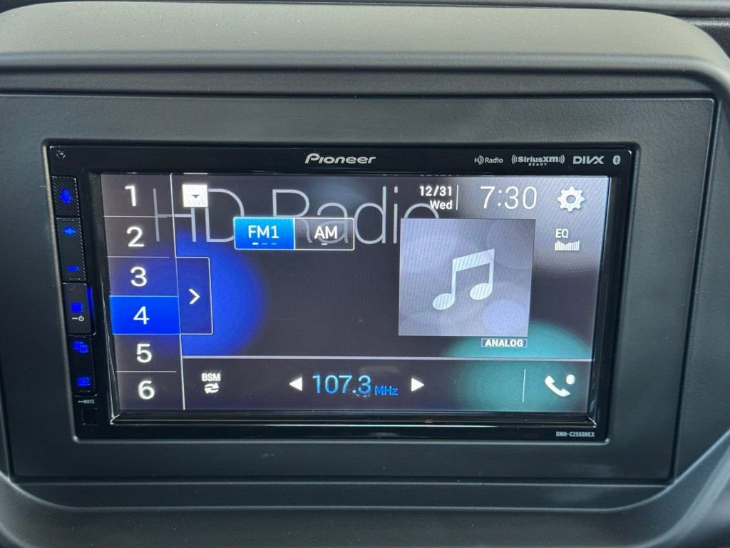 Used 2020 Chevrolet Camaro LT image 26