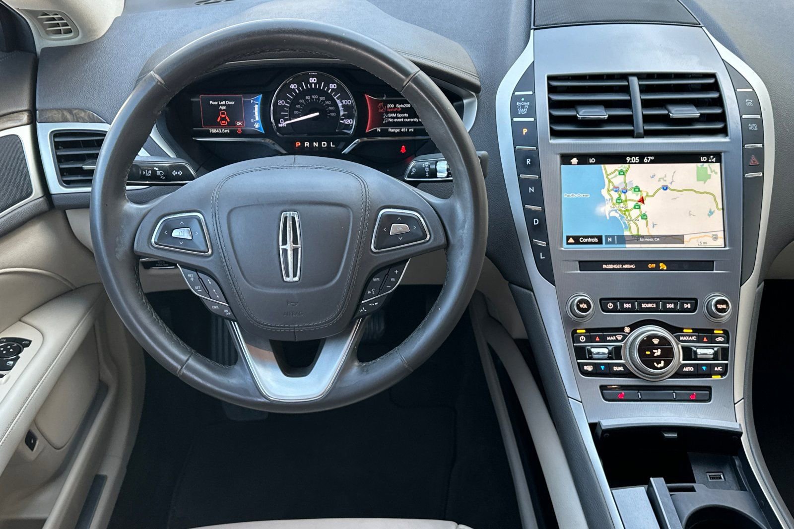 Used 2019 Lincoln MKZ Reserve FWD image 13