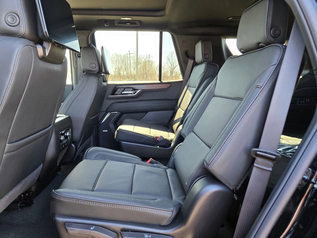 New 2026 GMC Yukon Denali w/ Denali Reserve Package AWD/4WD image 21