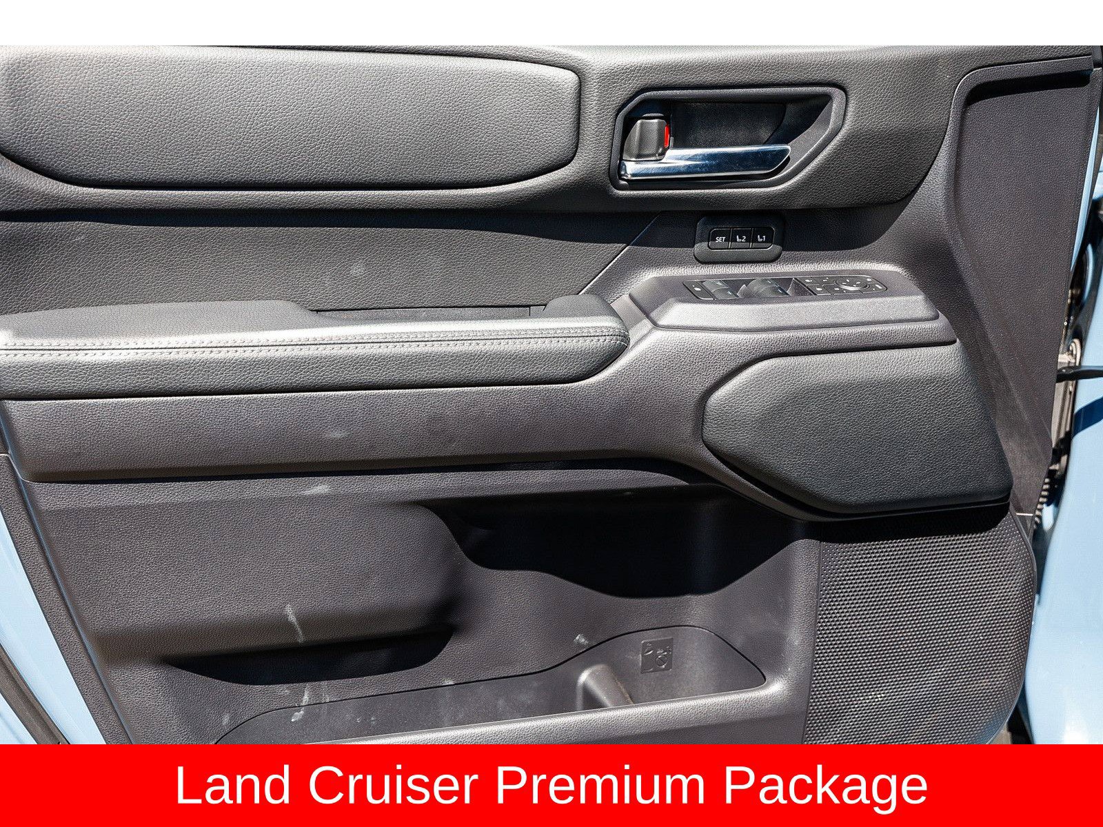 Used 2026 Toyota Land Cruiser w/ Premium Package AWD/4WD image 22