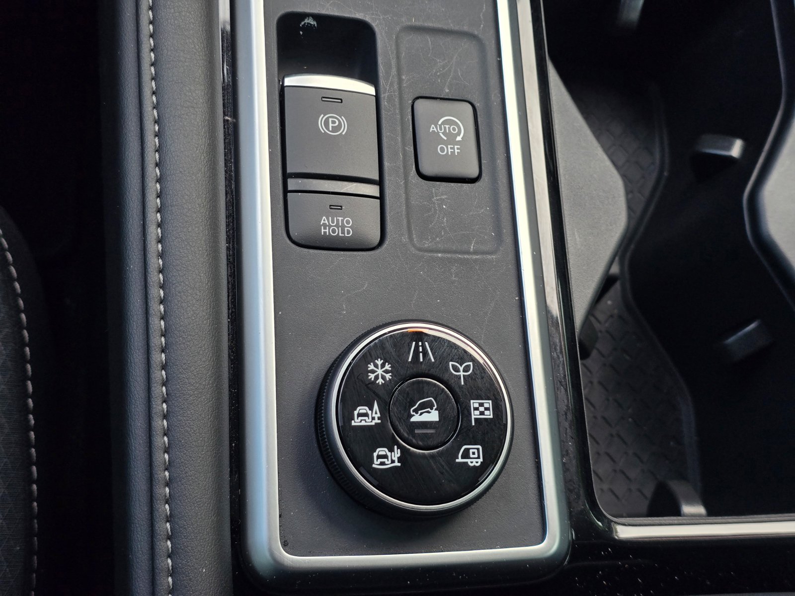 Certified 2026 Nissan Pathfinder SV AWD/4WD image 22