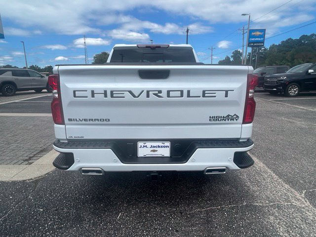 New 2026 Chevrolet Silverado 1500 High Country w/ High Country Premium Package AWD/4WD image 3