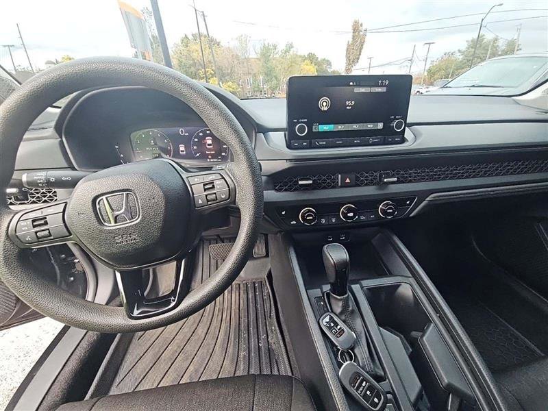 Used 2024 Honda Accord EX image 7