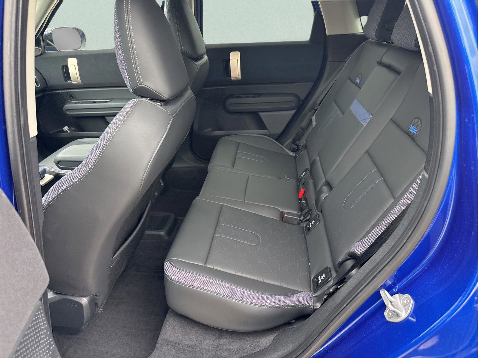 Used 2025 MINI Cooper Countryman S w/ Comfort Package Max image 10