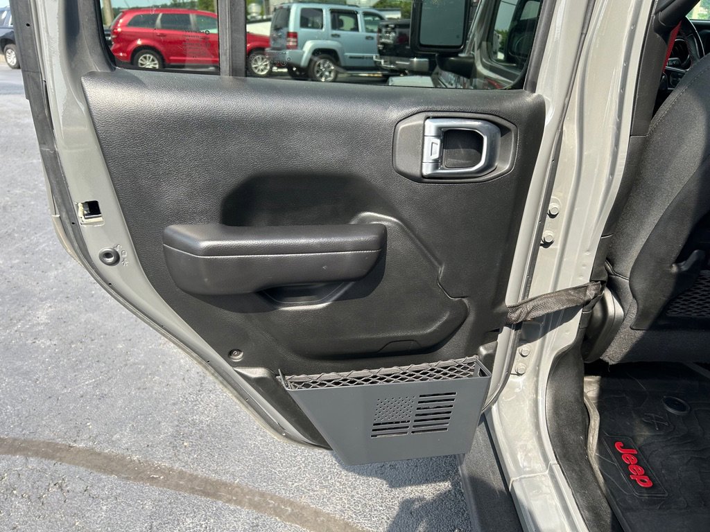 Used 2020 Jeep Wrangler Unlimited Rubicon w/ Quick Order Package 28Y Recon AWD/4WD image 16