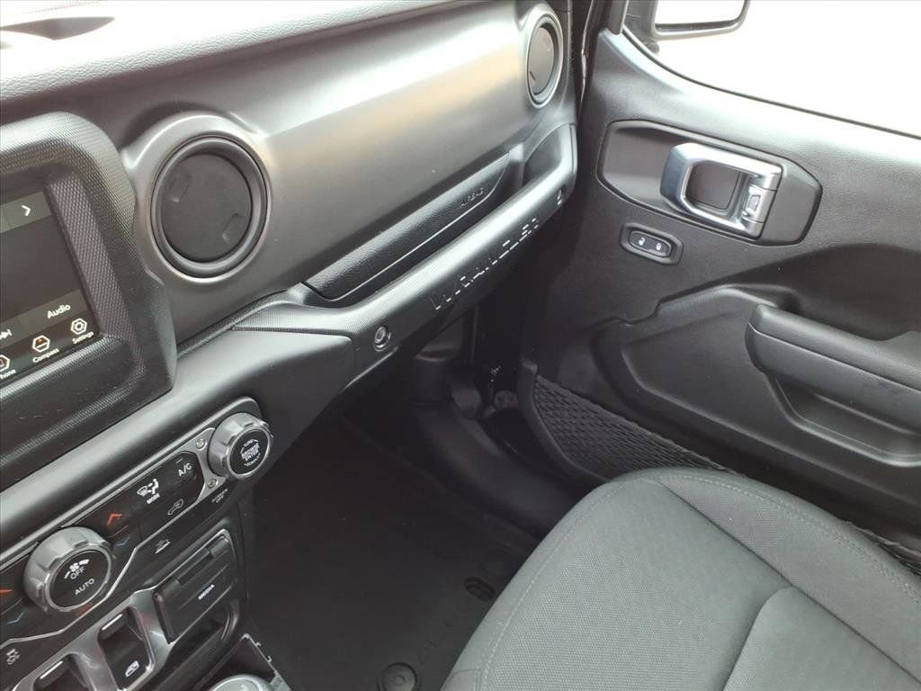 Used 2023 Jeep Wrangler Sport S image 30