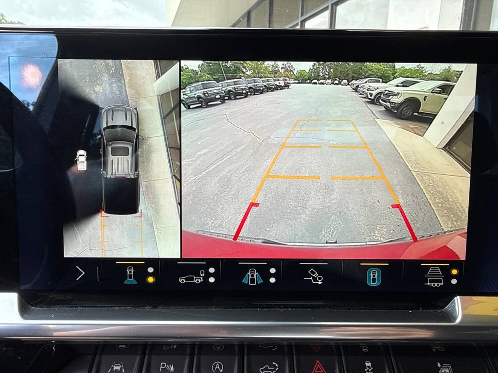 Used 2023 Chevrolet Silverado 1500 LTZ AWD/4WD image 5