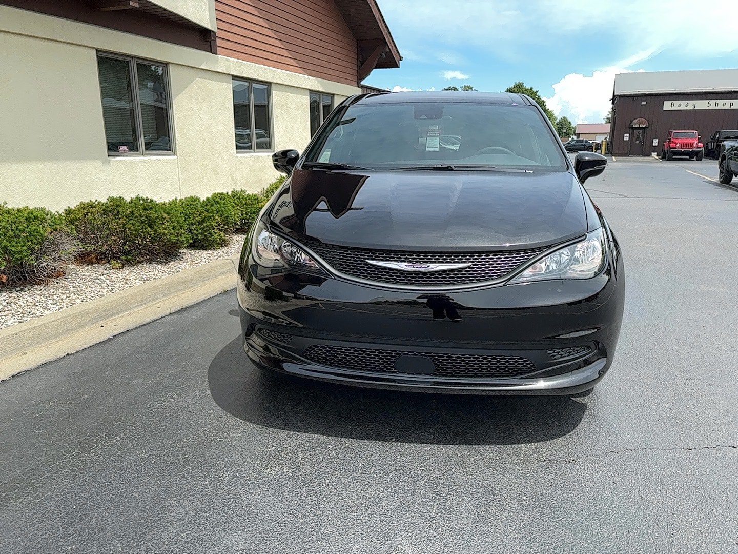 New 2027 Chrysler Pacifica LX FWD image 3