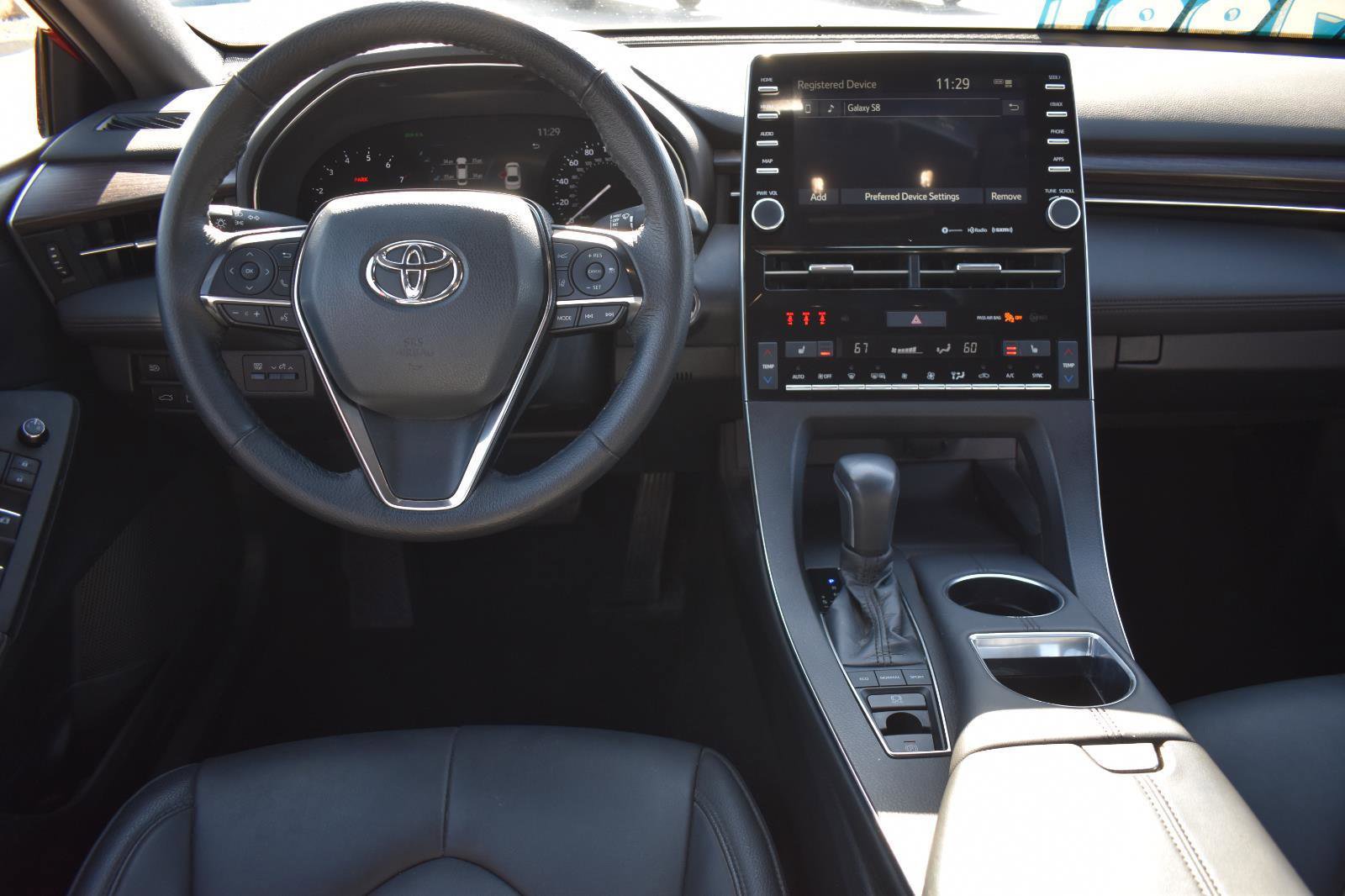 Used 2021 Toyota Avalon XLE image 17