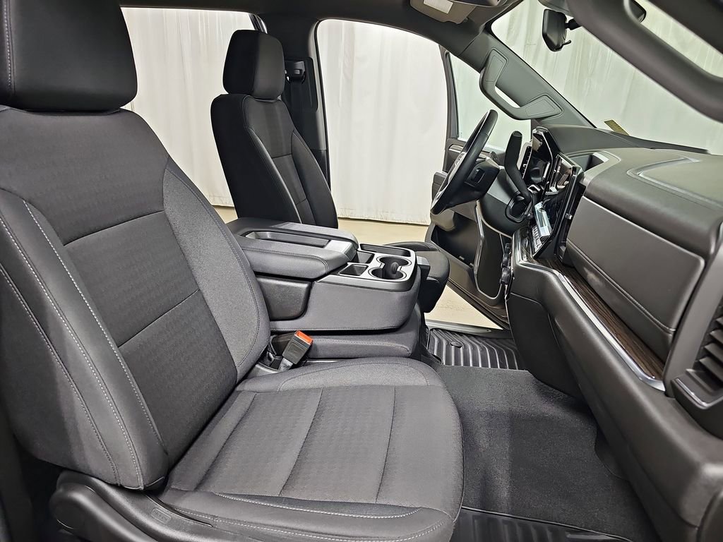 Certified 2025 Chevrolet Silverado 1500 LT image 16