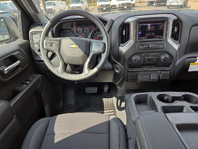 New 2026 Chevrolet Silverado 1500 Custom w/ LPO, Dark Essentials Package RWD image 7