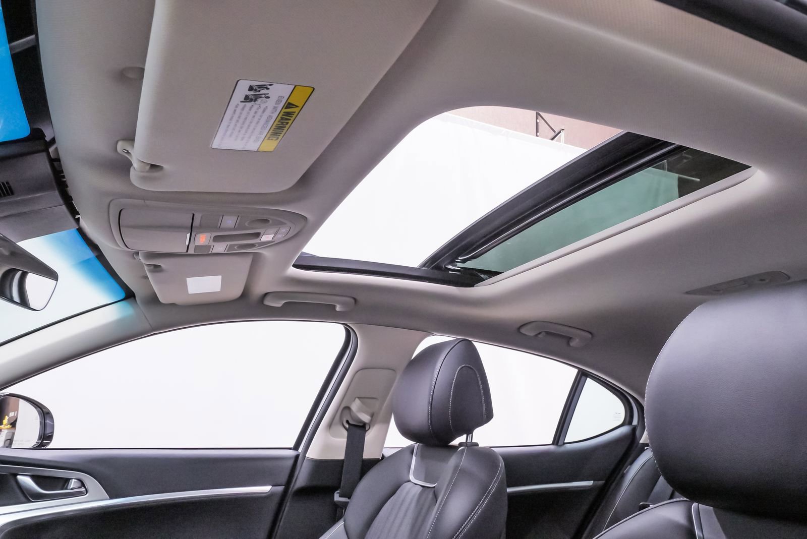 Certified 2026 Genesis G70 2.5T Prestige image 10