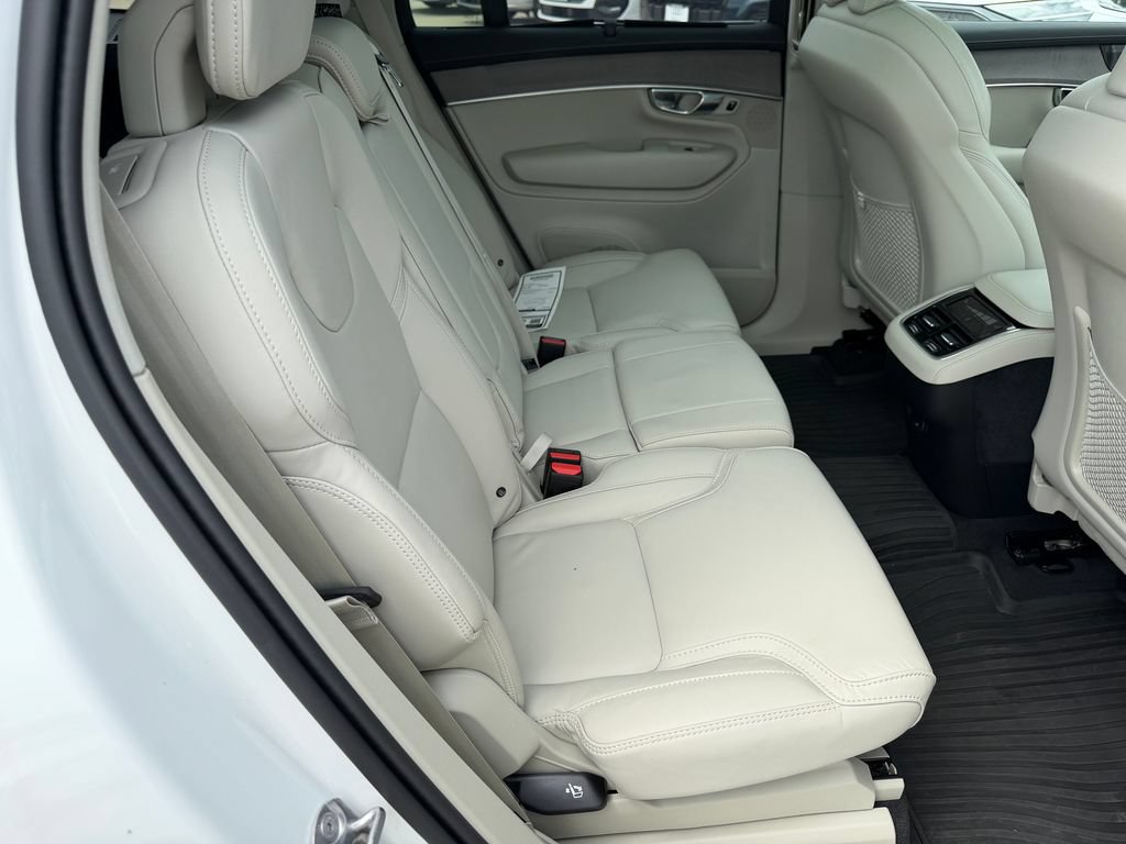 New 2026 Volvo XC90 B6 Ultra w/ Protection Package AWD/4WD image 11