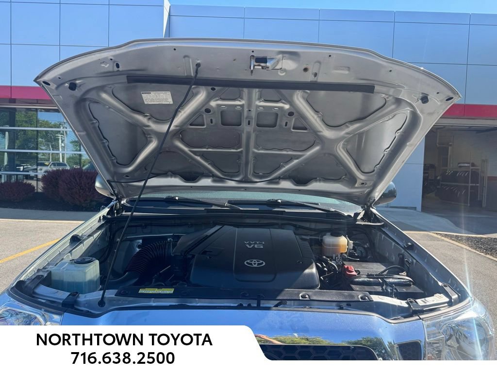 Used 2011 Toyota Tacoma 4x4 Double Cab w/ TRD Off-Road Pkg image 15