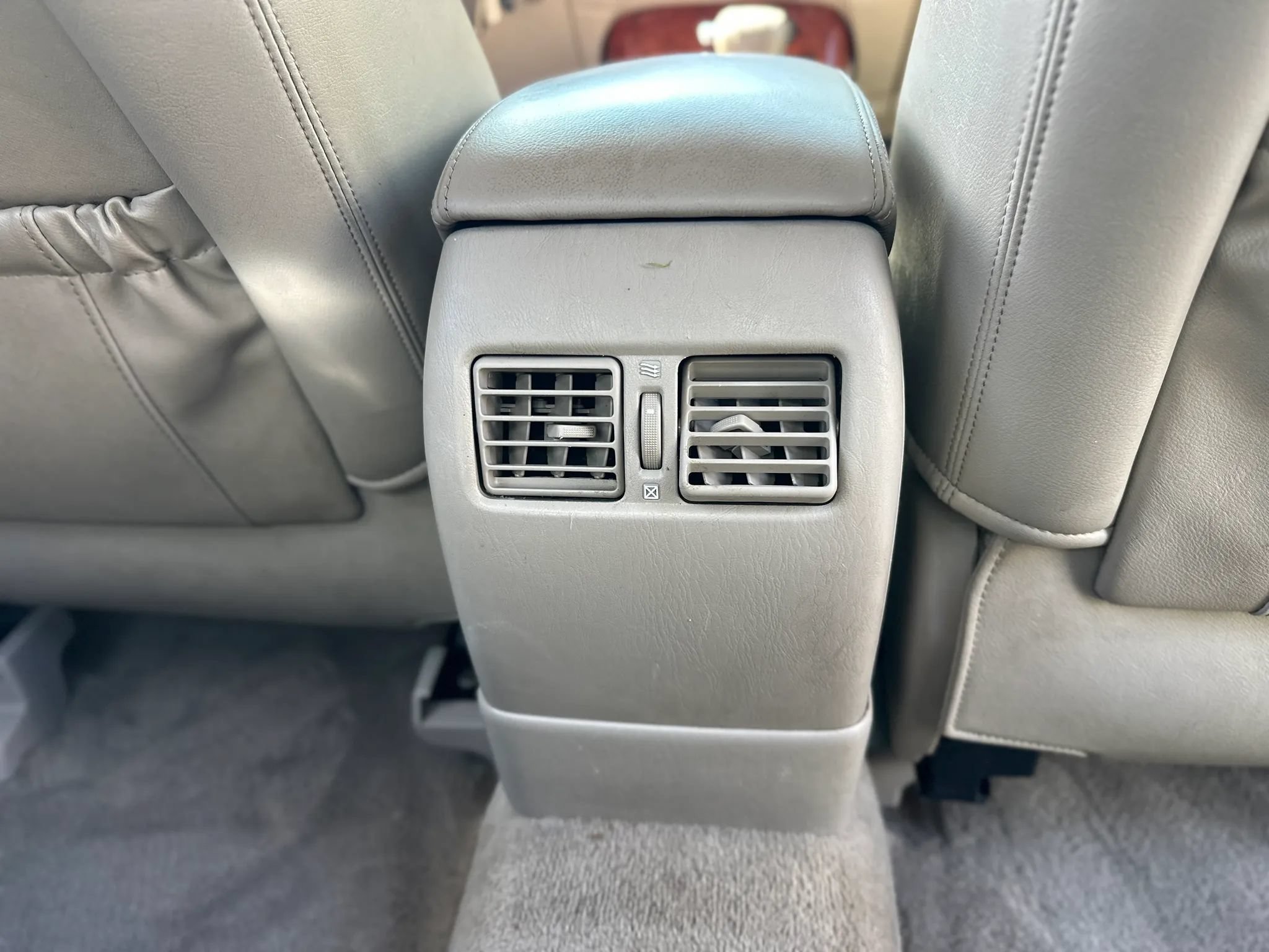 Used 2005 Toyota Camry XLE w/ XLE Premium Pkg FWD image 28