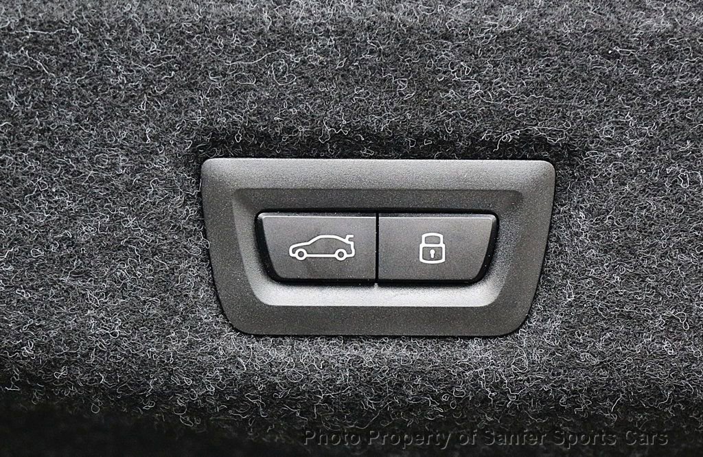 Used 2025 BMW 540i xDrive w/ Premium Package image 11