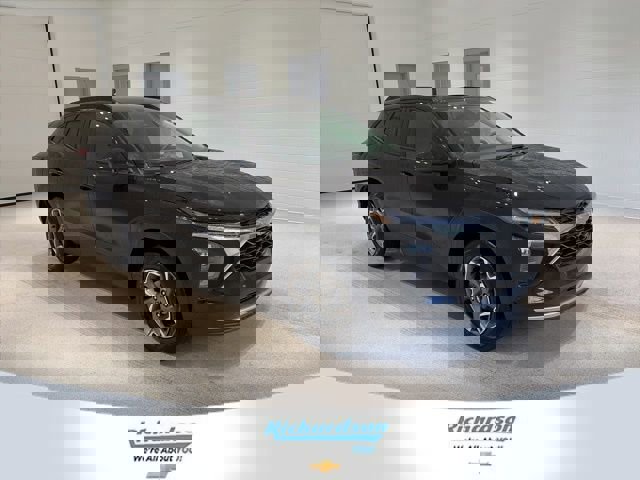 New 2026 Chevrolet Trax LT w/ Driver Confidence Package