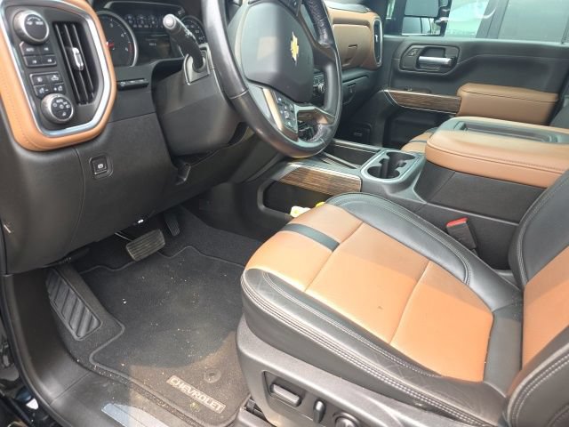 Used 2021 Chevrolet Silverado 3500 High Country w/ LPO, Hitch Package AWD/4WD image 18