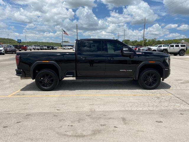Used 2025 GMC Sierra 2500 AT4 w/ AT4 Premium Plus Package AWD/4WD image 7