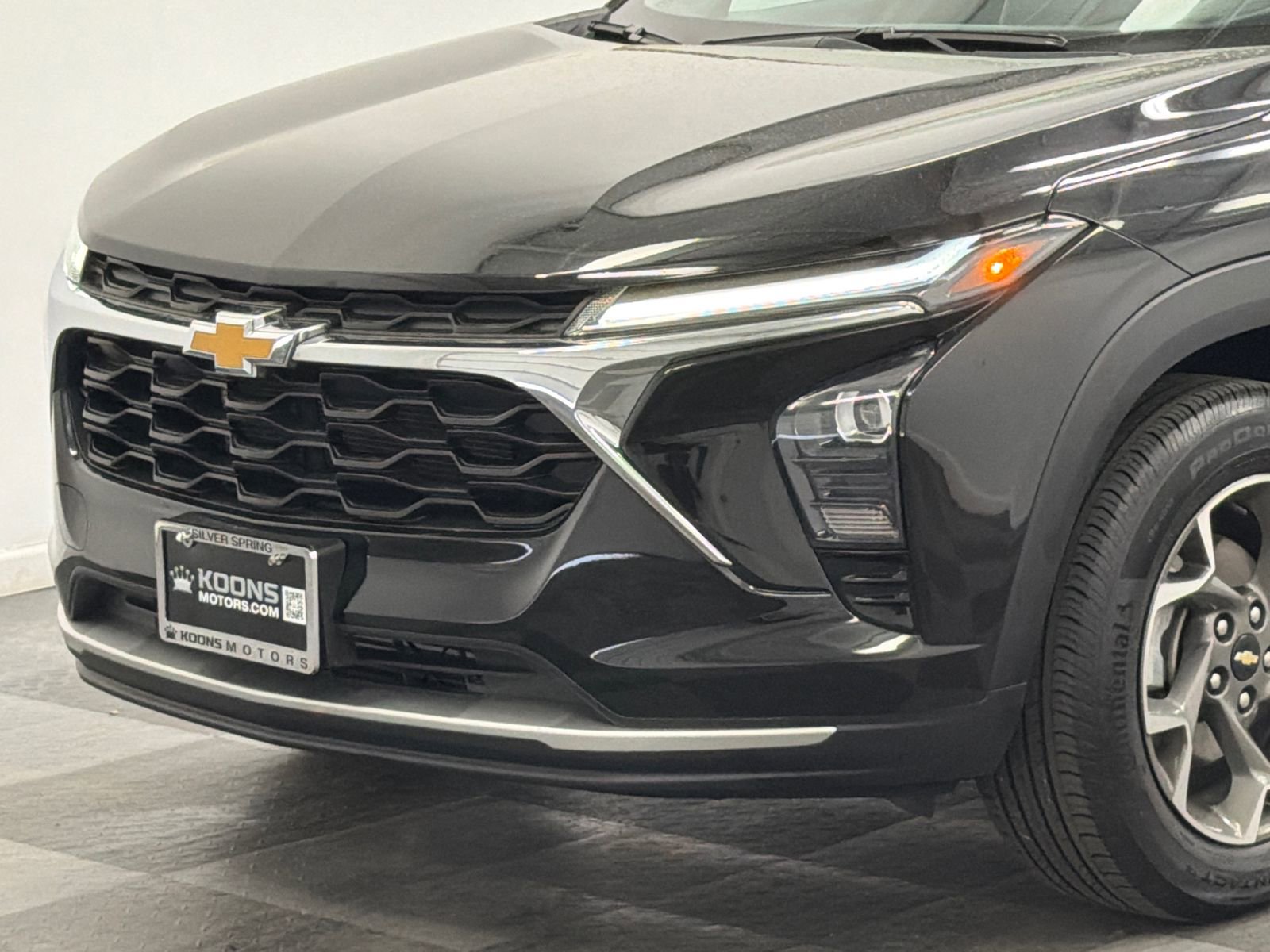 Used 2024 Chevrolet Trax LT image 2