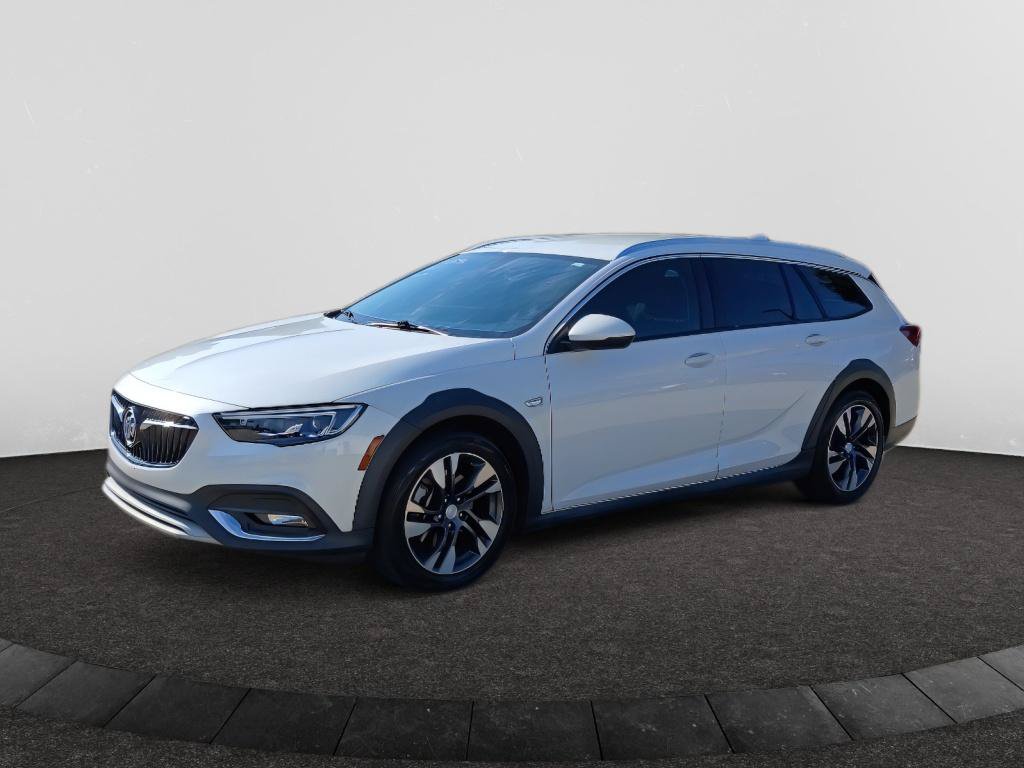 Used 2018 Buick Regal Essence w/ Driver Confidence Package #1 AWD/4WD image 3