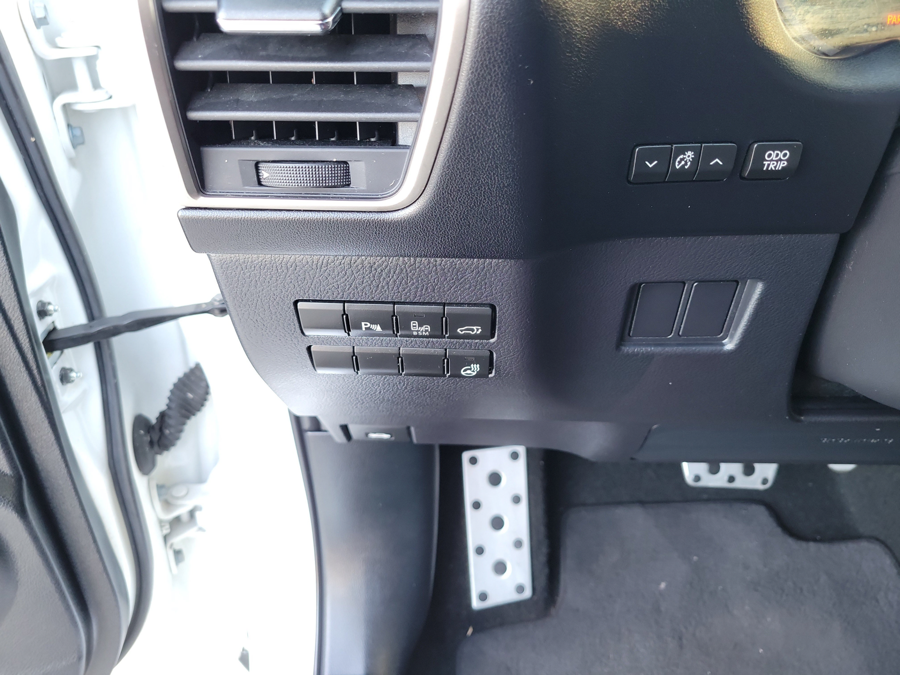 Used 2017 Lexus NX 200t F Sport w/ F Sport Premium Package FWD image 25