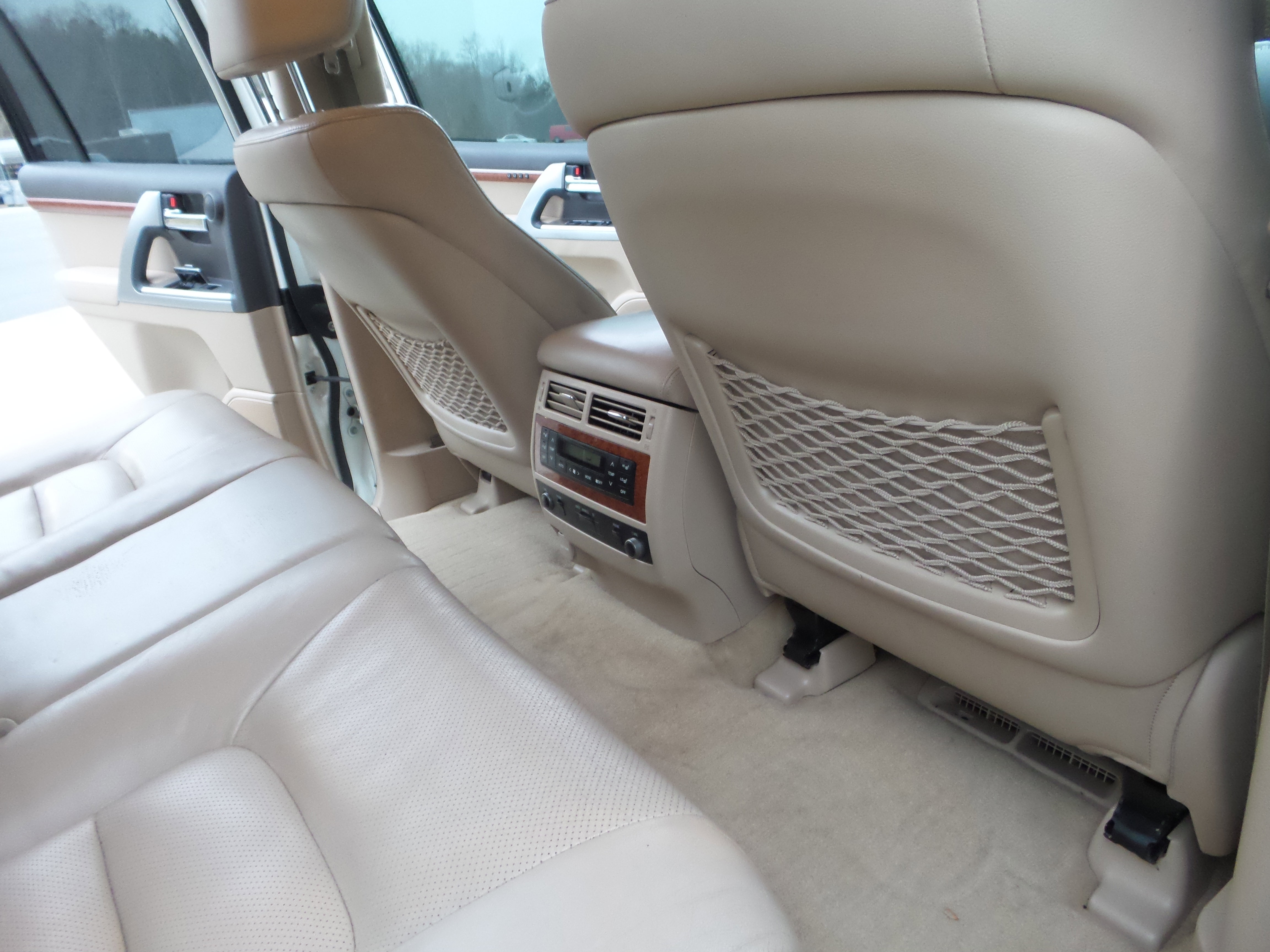 Used 2013 Toyota Land Cruiser image 23