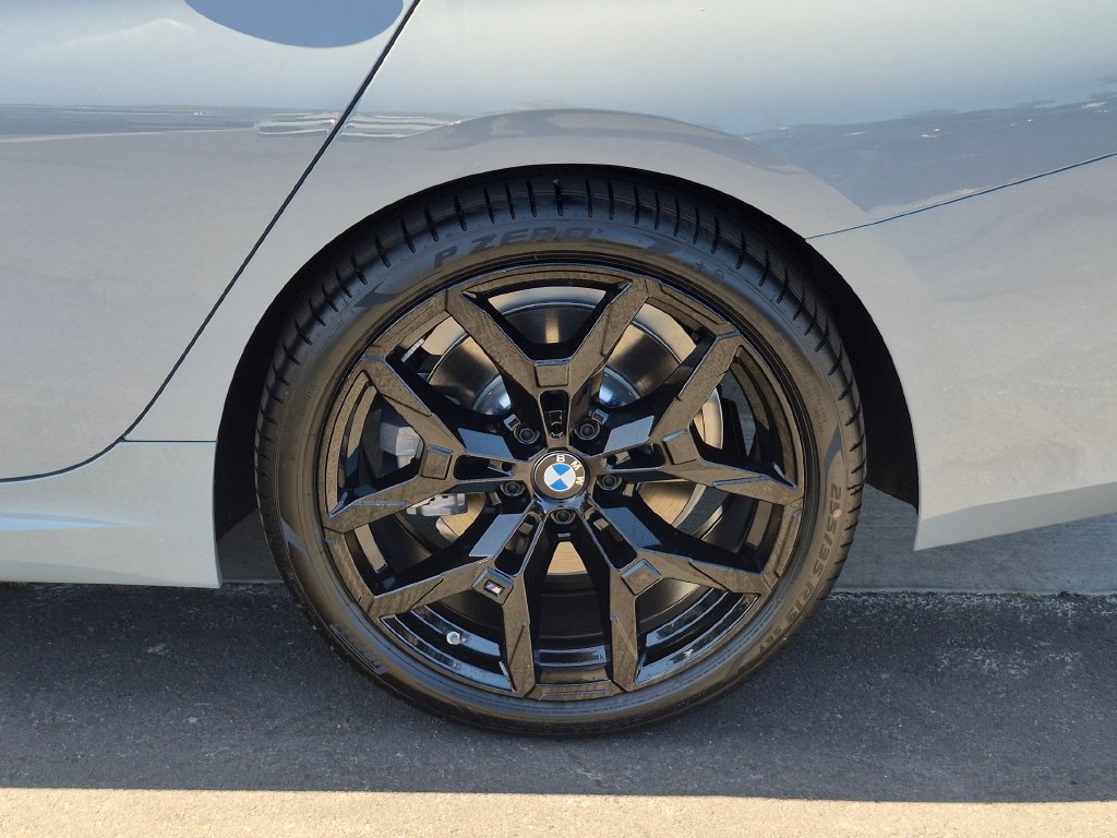 New 2026 BMW 330i Sedan w/ M Sport Package RWD image 26