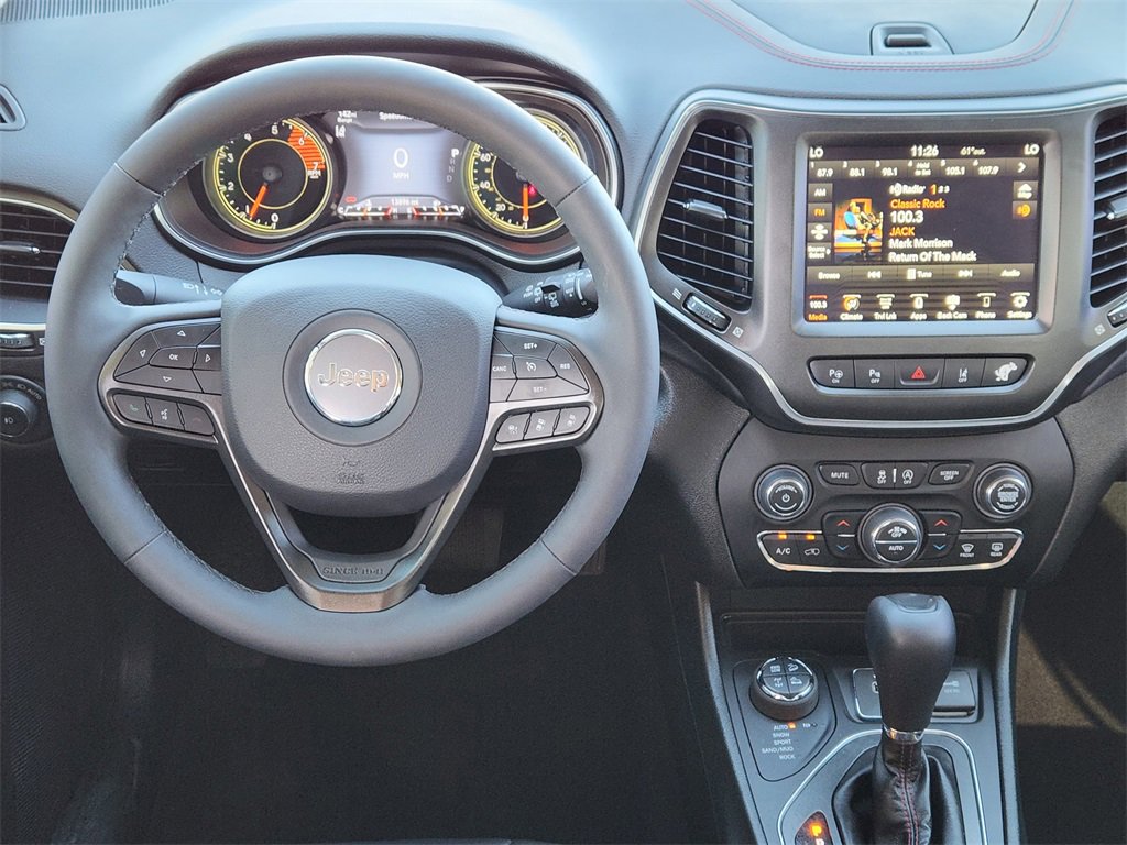 Used 2023 Jeep Cherokee Trailhawk image 27