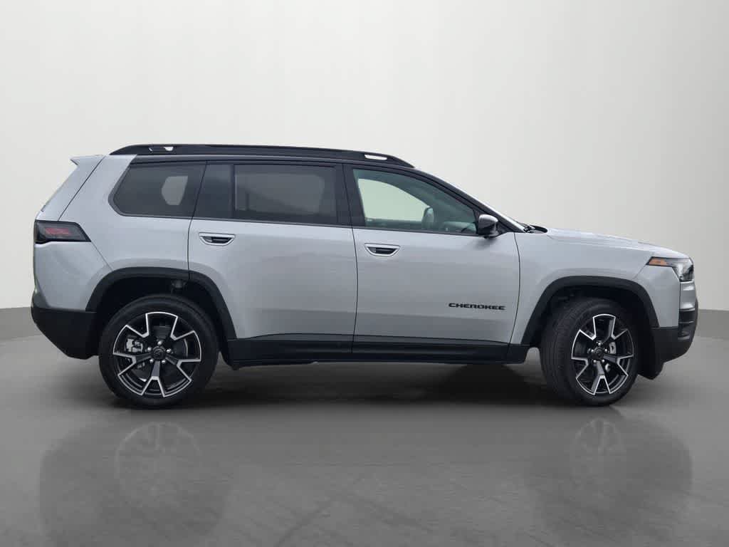 New 2026 Jeep Cherokee Overland w/ Trailer Tow Group AWD/4WD image 6