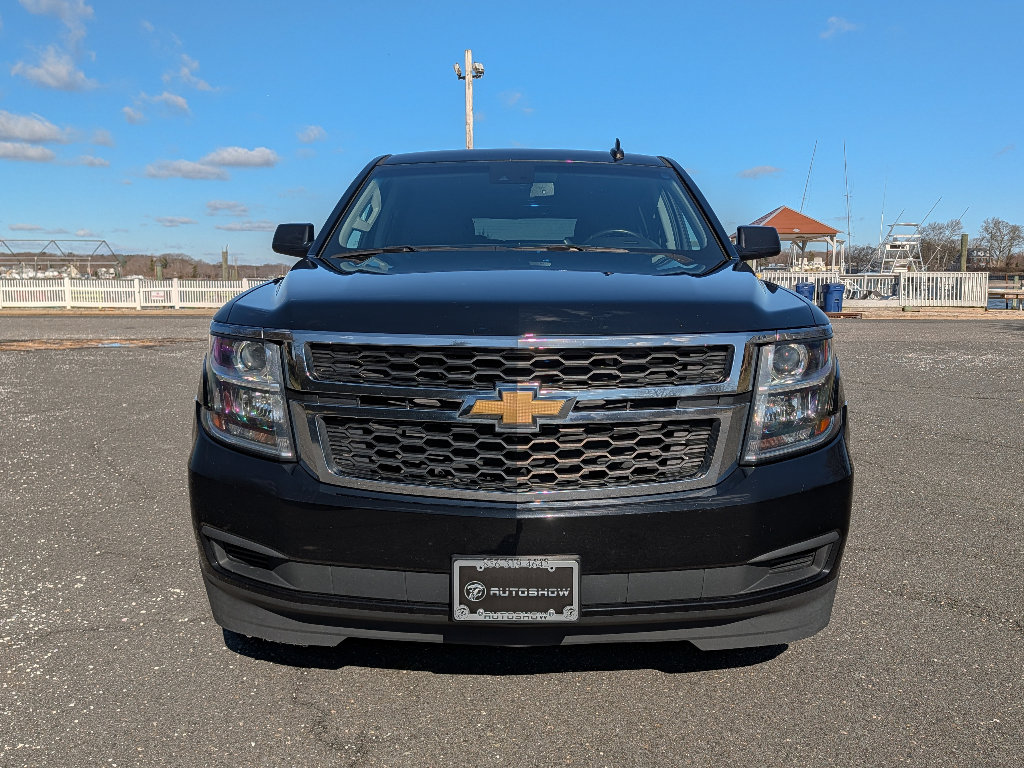 Used 2019 Chevrolet Suburban LT image 2