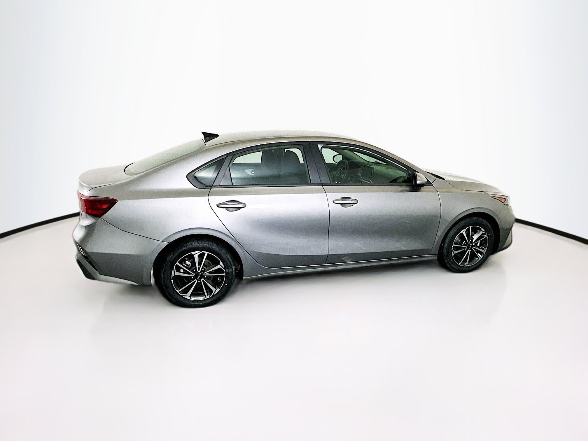 Used 2024 Kia Forte LXS image 10