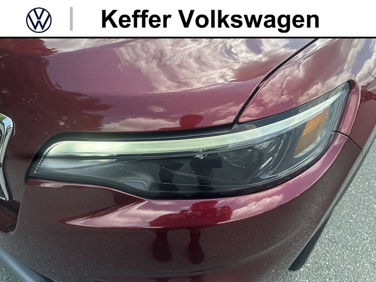 Used 2019 Jeep Cherokee Limited FWD image 9