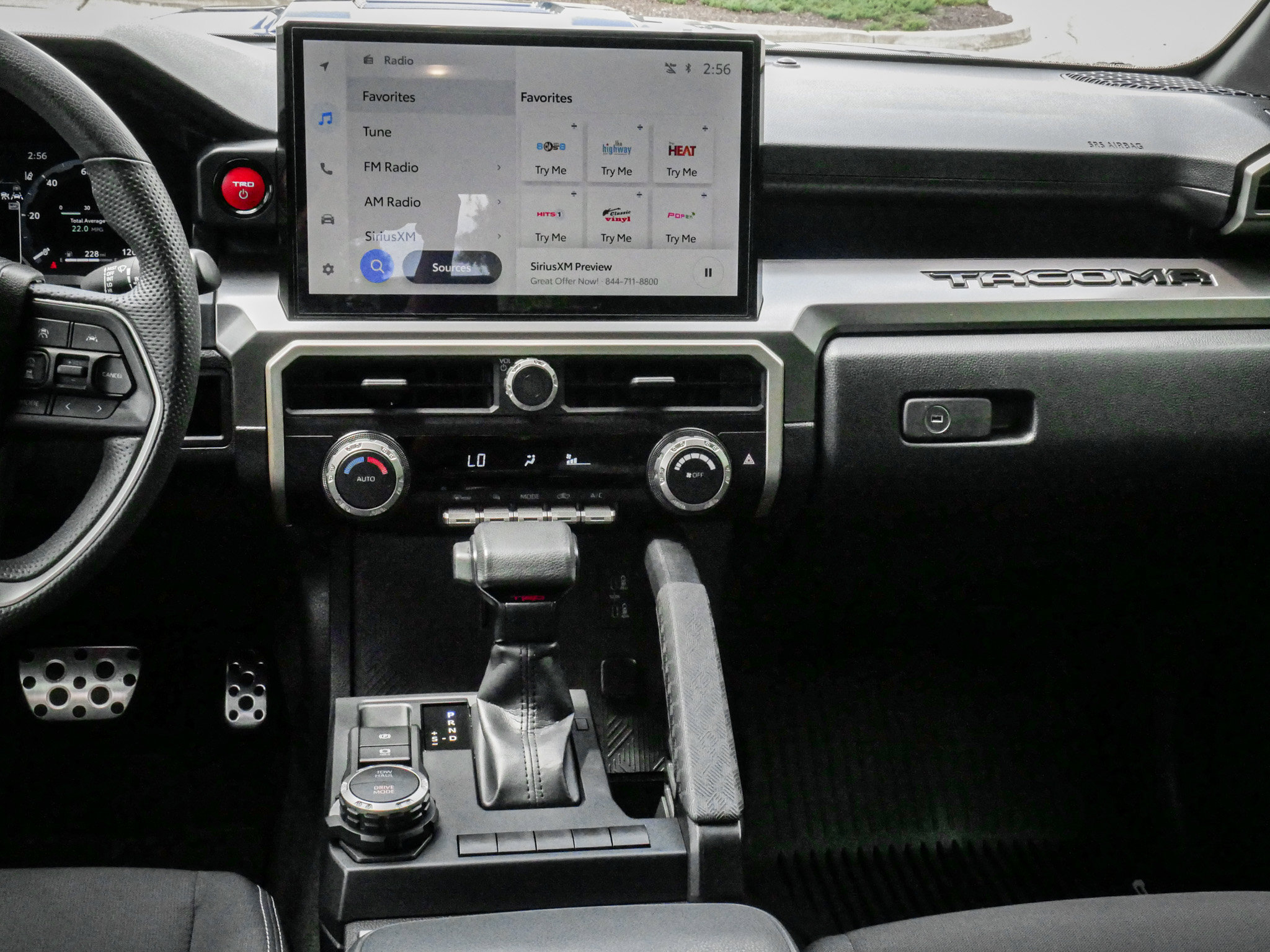 Used 2025 Toyota Tacoma TRD Sport AWD/4WD image 29