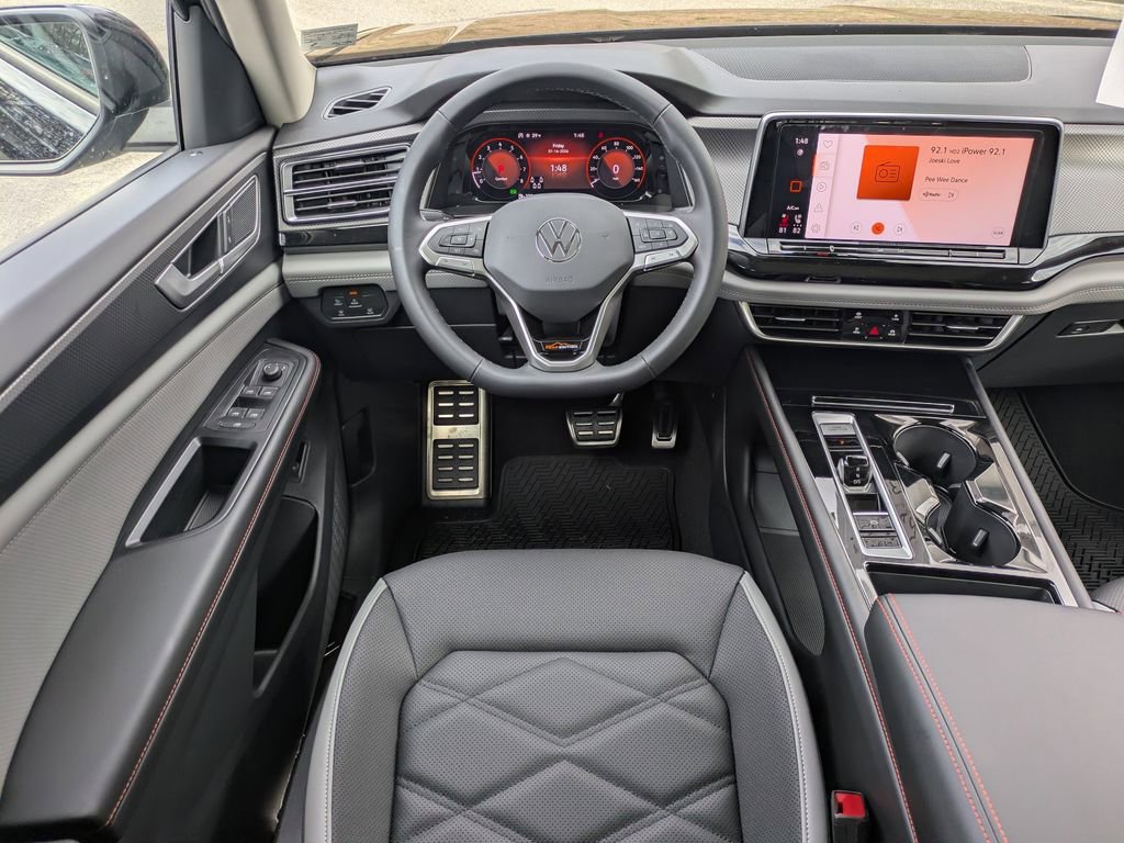 New 2026 Volkswagen Atlas Peak Edition image 16