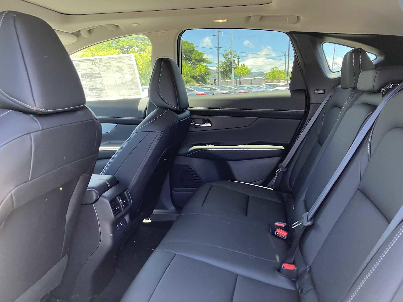 New 2025 Nissan Murano SL image 9